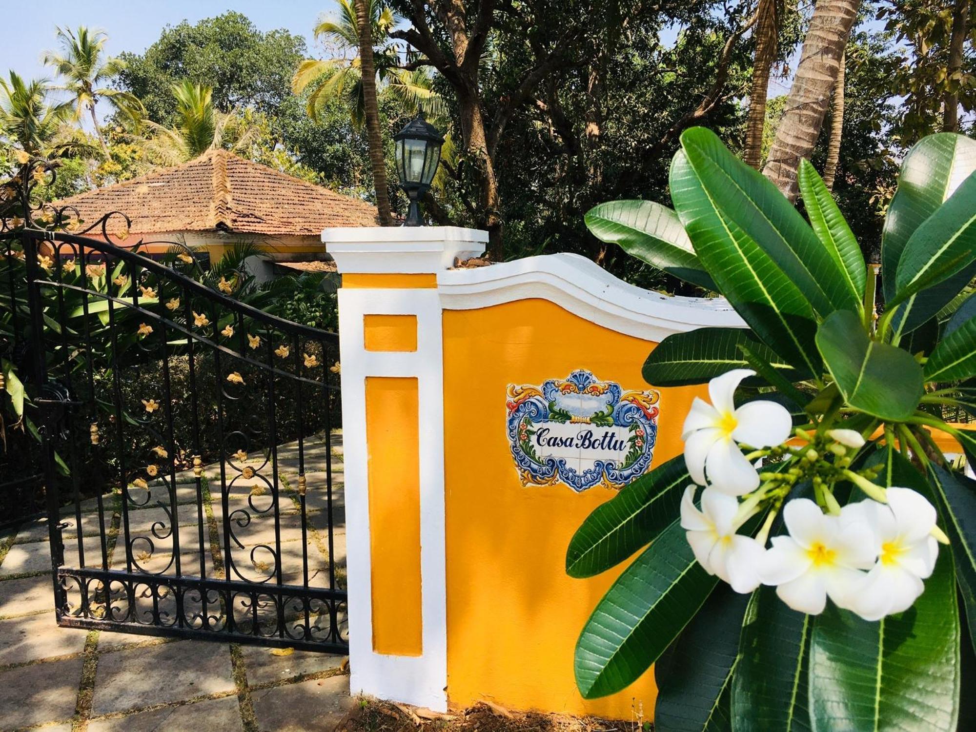 The Island Pool Villa Panaji Bagian luar foto