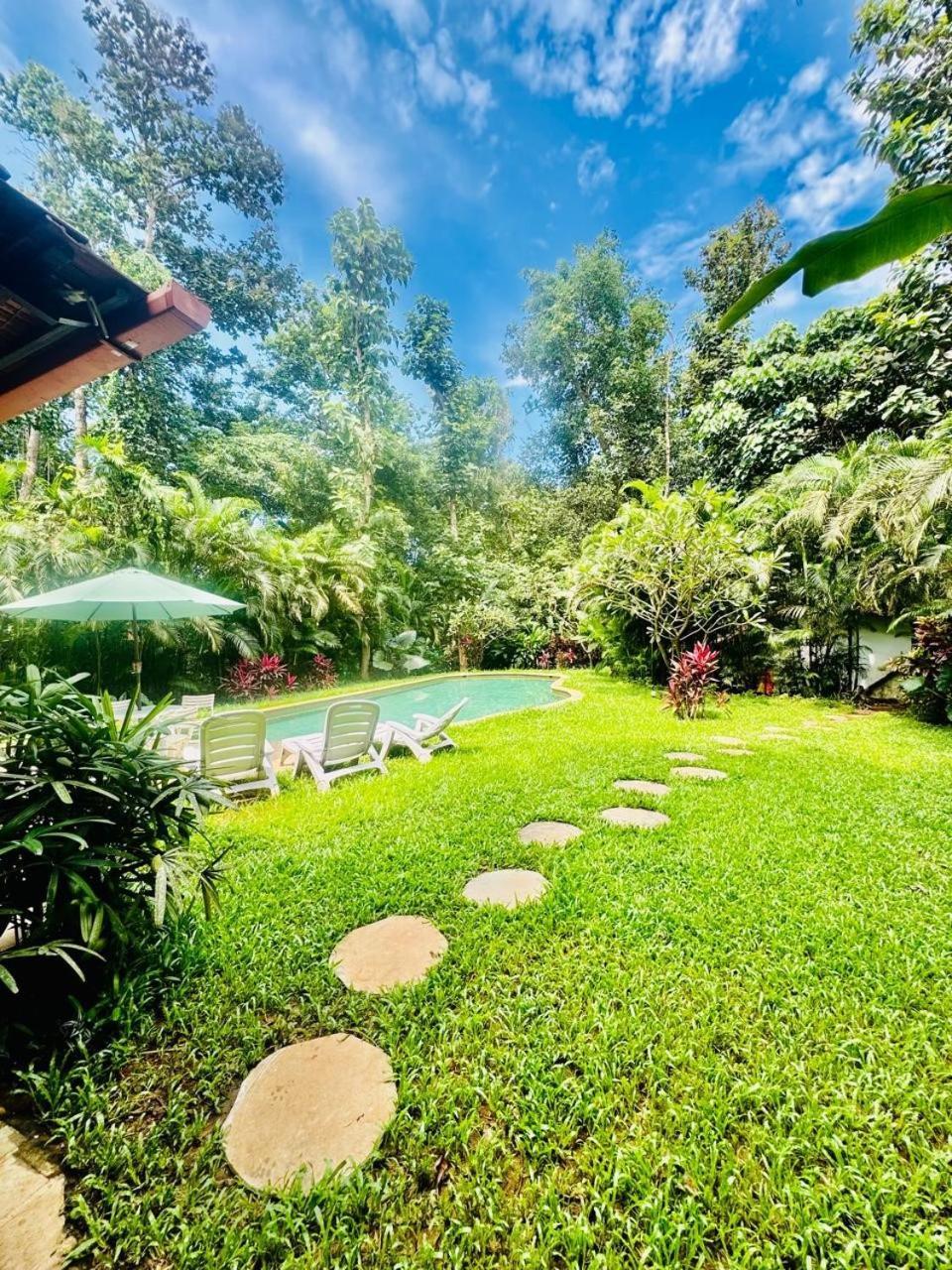 The Island Pool Villa Panaji Bagian luar foto